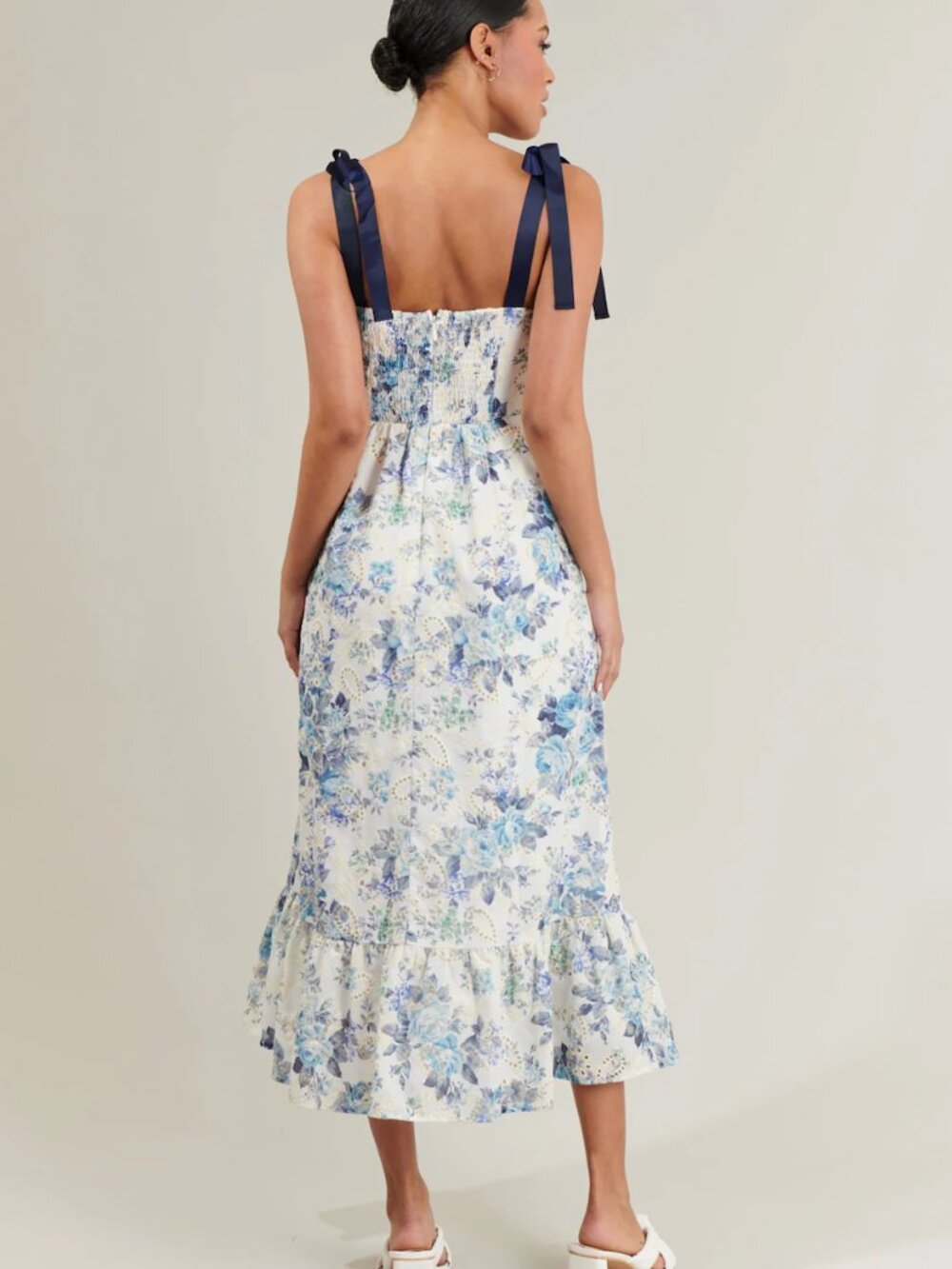Sugarlips Majesty Floral Villa Garden Eyelet Midi Dress - White/Blue - Picture 2 of 6